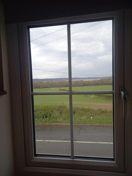 Cosy 2 Bed Cottage Between Snowdonia And The Sea Llandegai Exterior foto