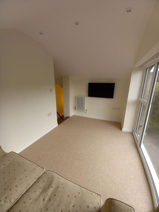 Cosy 2 Bed Cottage Between Snowdonia And The Sea Llandegai Exterior foto